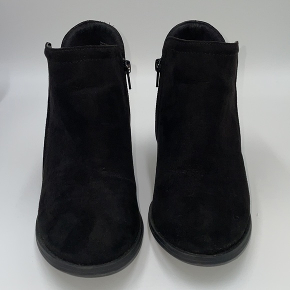 - Madden Girl Black Ankle Boots - Picture 2 of 8